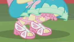 Size: 623x359 | Tagged: safe, screencap, fluttershy, butterfly, equestria girls, fluttershy's butterflies, fluttershy's butterflies: applejack, g4, my little pony equestria girls: better together, feet, legs, pictures of legs, sandals, squatting