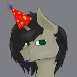 Size: 531x529 | Tagged: safe, artist:syntiset, oc, oc only, oc:schurl miller, pony, unicorn, broken horn, green eyes, happy, happy birthday, hat, horn, party hat, party horn, solo