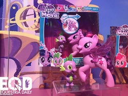 Size: 1200x900 | Tagged: safe, spike, twilight sparkle, alicorn, dragon, pony, g4, my little pony: the movie, official, brushable, duet, electronic toy, irl, photo, toy, toy fair, toy fair 2017, twilight sparkle (alicorn)