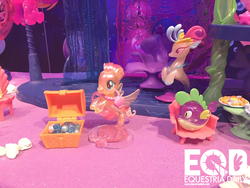 Size: 1200x900 | Tagged: safe, fluttershy, queen novo, spike, puffer fish, seapony (g4), equestria daily, g4, my little pony: the movie, brushable, canterlot & seaquestria castle, irl, photo, playset, seaponified, seapony fluttershy, seashell, species swap, spike the pufferfish, toy, toy fair, toy fair 2017