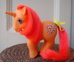 Size: 1161x969 | Tagged: safe, artist:dorii86, gypsy (g1), pony, g1, bow, irl, photo, solo, tail bow, toy