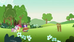 Size: 1920x1090 | Tagged: safe, screencap, apple bloom, scootaloo, sweetie belle, earth pony, pony, g4, parental glideance, season 7, cutie mark crusaders, great moments in animation, slingshot, smear frame