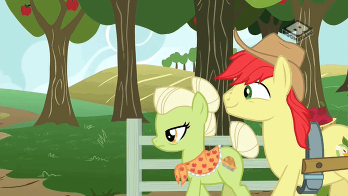 granny smith mlp shaking her but