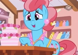 Size: 646x461 | Tagged: safe, screencap, cup cake, earth pony, pony, g4, the perfect pear, cropped, female, solo