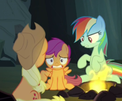 Size: 609x506 | Tagged: safe, screencap, applejack, rainbow dash, scootaloo, earth pony, pegasus, pony, campfire tales, g4, animation error, campfire, cave, extra legs, female, filly, fire, foal, literal fifth leg, mare, scared