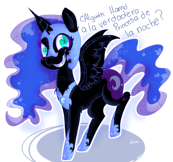Size: 540x505 | Tagged: safe, artist:opossum-stuff, nightmare moon, alicorn, pony, g4, dialogue, ethereal mane, female, grin, helmet, hoof shoes, jewelry, looking at you, mare, question mark, regalia, simple background, slit pupils, smiling, solo, spanish, speech, spread wings, starry mane, translated in the comments, white background, wings