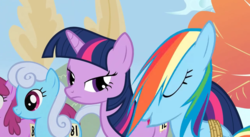 Size: 1276x701 | Tagged: safe, screencap, berry punch, berryshine, linky, rainbow dash, shoeshine, twilight sparkle, pegasus, pony, unicorn, fall weather friends, g4, season 1, faic, great moments in animation, ponies are stretchy, rainbow dash is best facemaker, smear frame, unicorn twilight, wat