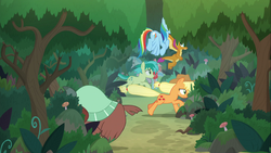 Size: 1366x768 | Tagged: safe, screencap, applejack, gallus, ocellus, rainbow dash, sandbar, silverstream, smolder, yona, dragon, earth pony, pegasus, pony, g4, non-compete clause, confused, dragoness, female, flying, forest, male, mare, student six, tree