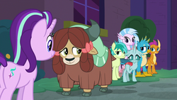 Size: 1280x720 | Tagged: safe, screencap, gallus, ocellus, sandbar, silverstream, smolder, starlight glimmer, yona, changedling, changeling, dragon, earth pony, griffon, hippogriff, pony, unicorn, yak, g4, school raze, bow, butt, cloven hooves, dragoness, female, hair bow, male, mare, monkey swings, plot, student six, teenager