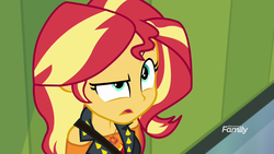 Size: 1920x1080 | Tagged: safe, screencap, sunset shimmer, equestria girls, equestria girls specials, g4, my little pony equestria girls: better together, my little pony equestria girls: forgotten friendship, discovery family, discovery family logo, lockers, puzzled, raised eyebrow
