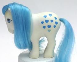 Size: 964x780 | Tagged: safe, photographer:relcelestia, snuzzle, g1, argentina, irl, photo, toy
