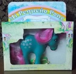 Size: 383x375 | Tagged: safe, blossom, g1, box, comb, irl, photo, toy, venezuela