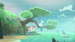 Size: 1920x1080 | Tagged: safe, screencap, apple bloom, scootaloo, sweetie belle, terramar, classical hippogriff, hippogriff, pony, g4, surf and/or turf, cutie mark crusaders, discovery family logo, female, filly, male, sitting in a tree, tree, tree branch