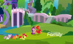 Size: 1610x966 | Tagged: safe, screencap, apple bloom, big macintosh, sandbar, scootaloo, sugar belle, sweetie belle, yona, earth pony, pegasus, pony, unicorn, g4, season 8, cutie mark crusaders, discovery family, discovery family logo, female, filly, foal, intro, male, school of friendship, ship:sugarmac, shipping, stallion, straight, water