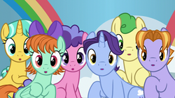 Size: 1280x720 | Tagged: safe, screencap, auburn vision, berry blend, berry bliss, citrine spark, fire quacker, huckleberry, november rain, peppermint goldylinks, earth pony, pegasus, pony, unicorn, g4, marks for effort, :o, background pony, background pony audience, background six, bow, female, friendship student, group, hair bow, male, mare, open mouth, sextet, stallion