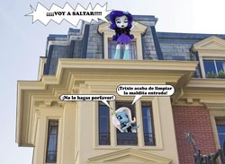 Size: 909x667 | Tagged: safe, artist:whatthehell!?, edit, rarity, trixie, equestria girls, g4, boots, clothes, doll, dress, equestria girls minis, eqventures of the minis, female, house, irl, photo, shoes, skirt, spanish, toy, translated in the comments