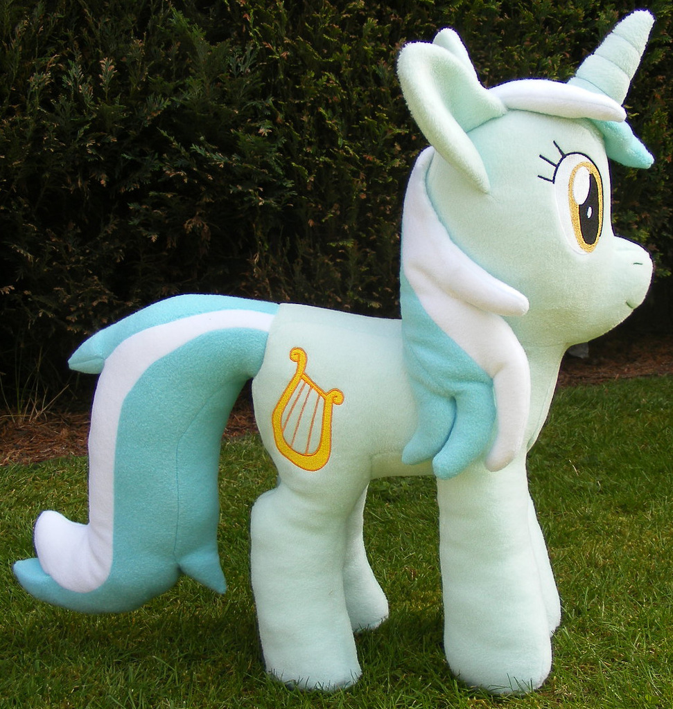 lyra plush