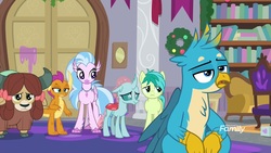 Size: 1920x1080 | Tagged: safe, screencap, gallus, ocellus, sandbar, silverstream, smolder, yona, classical hippogriff, griffon, hippogriff, g4, the hearth's warming club, discovery family, discovery family logo, logo, student six