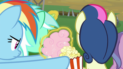 Size: 1280x720 | Tagged: safe, screencap, bon bon, lyra heartstrings, rainbow dash, sweetie drops, g4, the washouts (episode), cotton candy, food, popcorn, stealing