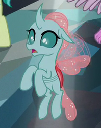 Size: 211x267 | Tagged: safe, screencap, ocellus, sandbar, silverstream, changedling, changeling, g4, what lies beneath, cropped, female, flying, offscreen character, shocked, wings