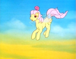 Size: 737x574 | Tagged: safe, screencap, rosedust, flutter pony, pony, g1, my little pony: the movie (g1), bow, female, flying, solo, tail bow, wings