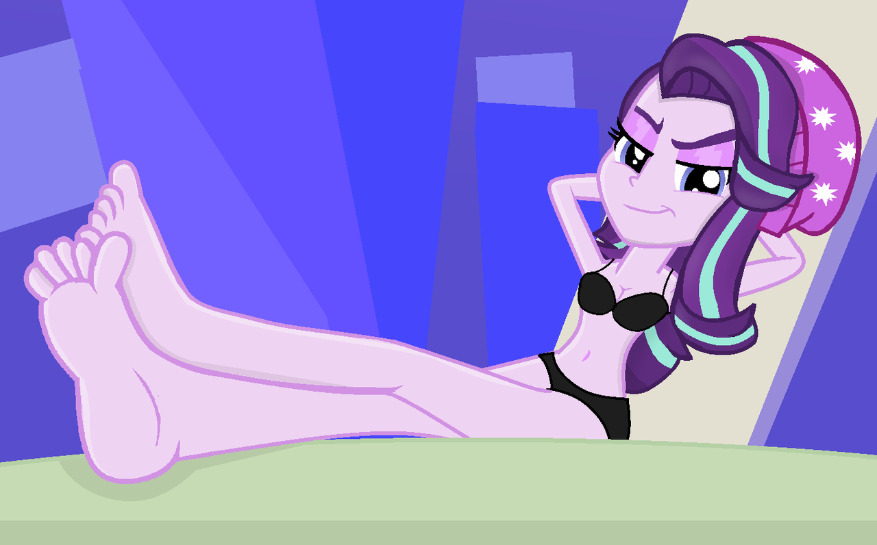 Starlight glimmer feet