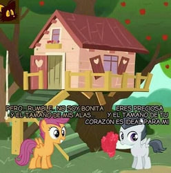 Size: 534x539 | Tagged: safe, rumble, scootaloo, g4, apple, apple tree, caption, clubhouse, crusaders clubhouse, female, male, ship:rumbloo, shipping, spanish, straight, text, tree
