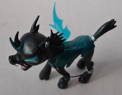 Size: 1000x777 | Tagged: artist needed, safe, changeling, chains, craft, fangs, figurine, sculpture