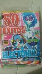 Size: 540x960 | Tagged: safe, dj pon-3, vinyl scratch, equestria girls, g4, bootleg, bubbles (powerpuff girls), cover, dvd cover, electronic music, eqg promo pose set, mexico, spanish, the powerpuff girls
