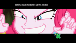 Size: 1920x1080 | Tagged: safe, screencap, pinkie pie, equestria girls, equestria girls specials, g4, my little pony equestria girls: better together, my little pony equestria girls: sunset's backstage pass, discovery kids, evil grin, female, grin, letterboxing, rapeface, smiling, solo, spanish