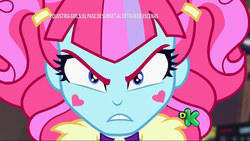 Size: 1920x1080 | Tagged: safe, screencap, kiwi lollipop, equestria girls, equestria girls specials, g4, my little pony equestria girls: better together, my little pony equestria girls: sunset's backstage pass, angry, close-up, discovery kids, female, k-lo, looking at you, solo, spanish