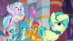 Size: 1280x720 | Tagged: safe, screencap, gallus, ocellus, sandbar, silverstream, smolder, classical hippogriff, griffon, hippogriff, g4, my little pony: friendship is magic, she's all yak