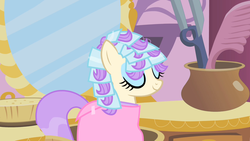Size: 1280x720 | Tagged: safe, screencap, vera, earth pony, pony, g4, season 1, the show stoppers, carousel boutique, female, mane styling, mare, mirror, solo, spa pony