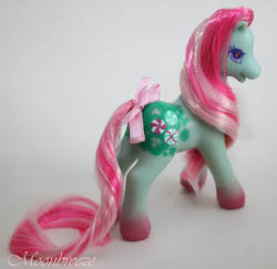 Size: 790x769 | Tagged: safe, artist:moonbreeze, minty, earth pony, pony, g1, g2, bow, customized toy, female, g1 to g2, g4 to g2, generation leap, irl, mare, photo, tail bow, toy