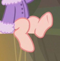 Size: 318x321 | Tagged: safe, screencap, cozy glow, pony, frenemies (episode), g4, cropped, female, hooves, legs, pictures of hooves, pictures of legs, solo, tree stump