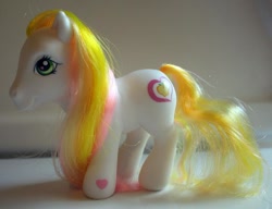 Size: 720x553 | Tagged: safe, photographer:lilcricketnoise, golden delicious (g3), pony, g3, irl, photo, toy