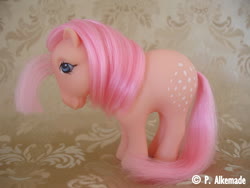 Size: 1066x800 | Tagged: safe, photographer:yum-yum, cotton candy (g1), g1, greek, irl, photo, toy, variant