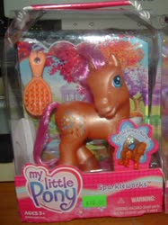 Size: 668x894 | Tagged: safe, photographer:darknessunisousboy, sparkleworks, earth pony, pony, g3, official, comb, female, irl, mare, packaging, photo, price tag, toy