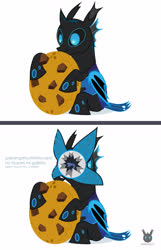 Size: 1820x2820 | Tagged: safe, artist:wheatley r.h., derpibooru exclusive, oc, oc only, oc:w. rhinestone eyes, changeling, honeypot changeling, 2 panel comic, angry, bat wings, blue changeling, changeling oc, chocolate chip cookie, comic, cookie, demogorgon, folded wings, food, giant cookie, happy, holding, male, simple background, solo, spanish, stallion, vector, watermark, white background, wings