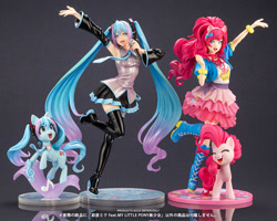 Size: 1000x800 | Tagged: safe, kotobukiya, pinkie pie, earth pony, human, pony, equestria girls, g4, anime, boots, clothes, craft, crossover, cute, diapinkes, female, figure, hasbro, hatsune miku, headphones, human ponidox, humanized, japanese, kotobukiya hatsune miku pony, kotobukiya pinkie pie, mare, microphone, music notes, necktie, photo, ponified, pony ears, sculpture, self ponidox, shoes, simple background, skirt, translated in the comments, vocaloid