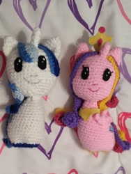 Size: 1738x2313 | Tagged: safe, artist:casquitos kawaii, princess cadance, shining armor, alicorn, pony, unicorn, g4, amigurumi, couple, crochet, irl, love, photo, plushie