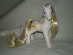 Size: 640x480 | Tagged: safe, photographer:lancer, bride (g2), pony, g2, bride, photo, toy, wednesday afternoon ponies