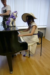 Size: 1067x1600 | Tagged: safe, rarity, human, g4, 2021, clothes, cosplay, costume, cyrillic, irl, irl human, musical instrument, newbronycon, photo, piano, plushie, rubronycon, russian