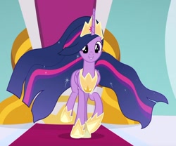 Size: 948x789 | Tagged: safe, screencap, twilight sparkle, alicorn, pony, g4, season 9, the last problem, animation error, big crown thingy 3.0, blooper, cropped, crown, female, jewelry, mare, regalia, solo, twilight sparkle (alicorn)