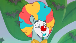 Size: 3072x1727 | Tagged: safe, screencap, rufus, earth pony, pony, g5, my little pony: tell your tale, nightmare night party, spoiler:g5, spoiler:my little pony: tell your tale, spoiler:tyts01e30, aweeg*, clown, clown makeup, clown nose, high res, male, red nose, smiling, solo, stallion, youtube link