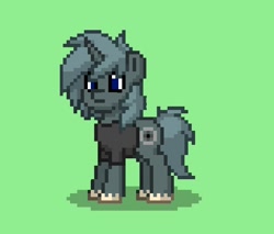 Size: 622x530 | Tagged: safe, oc, oc only, oc:scope sight, pony, unicorn, pony town, clothes, green background, horn, shirt, simple background, solo, unicorn oc