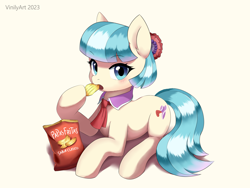 Size: 2570x1928 | Tagged: safe, artist:vinilyart, coco pommel, earth pony, pony, g4, blushing, chips, eating, eyebrows, eyebrows visible through hair, female, food, herbivore, high res, looking at you, lying down, mare, potato chips, prone, simple background, solo, spanish, text, white background