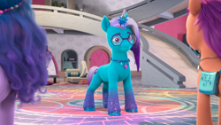 Size: 1920x1080 | Tagged: safe, screencap, comet (g5), izzy moonbow, sunny starscout, auroricorn, earth pony, pony, unicorn, g5, my little pony: make your mark, my little pony: make your mark chapter 6, secrets of starlight, spoiler:g5, female, male, mare, satchel, stallion, twilight sparkle's cutie mark