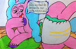 Size: 2992x1909 | Tagged: safe, artist:bitter sweetness, izzy moonbow, pony, unicorn, g5, abdl, adult foal, diaper, diaper fetish, fetish, non-baby in diaper, poofy diaper, spanish, spanish text, speech bubble, traditional art, translated in the description