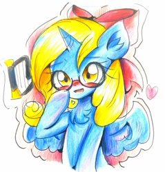 Size: 650x680 | Tagged: safe, artist:うめおにぎり, oc, oc only, alicorn, pony, alicorn oc, bow, chest fluff, glasses, hair bow, horn, solo, traditional art, unknown pony, wings